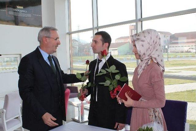 Sevgililer Gününde Serdivan’da Toplu Nikah Kıyıldı