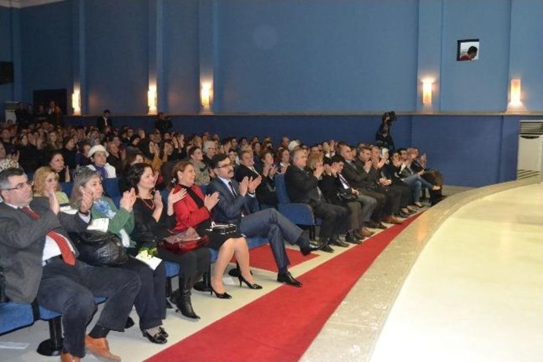 Zekai Tunca Sevgililer İ&ccedil;in S&ouml;yledi