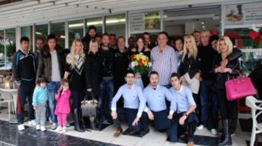 Merthan'a Doğum G&uuml;n&uuml; Sr&uuml;prizi