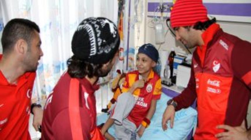 Galatasaray Taraftarı K&uuml;&ccedil;&uuml;k Tunahan'ın Durumu Ağırlaştı