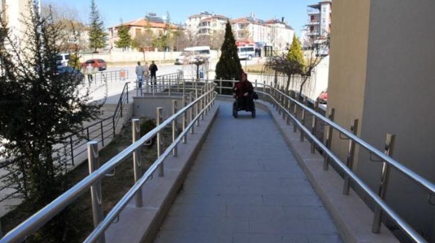 Karaman Valiliği&rsquo;nde Engellilere Ulaşım Kolaylığı