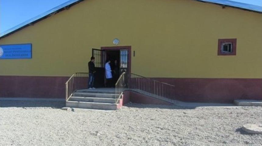 Erzurum Avm Minik &Ouml;ğrencilere Yardım Eli Uzattı