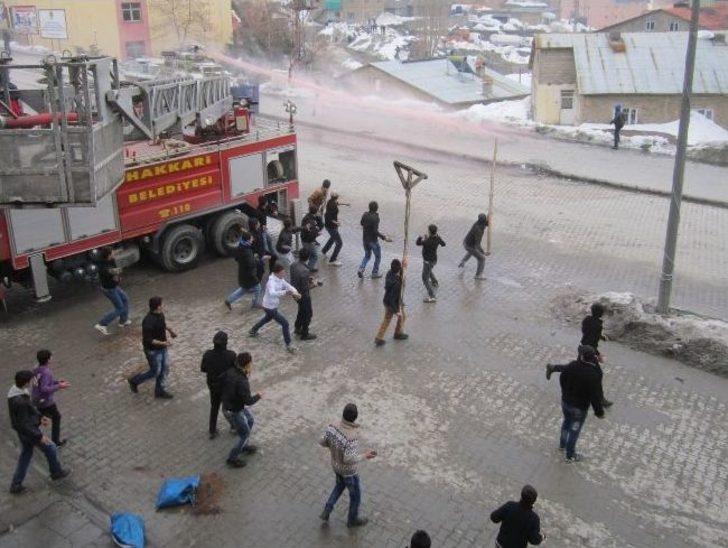 Olayların İçinde Kalan Öğretmenler Hüngür Hüngür Ağladı G5