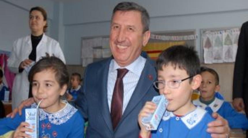 Kayseri&rsquo;de Bin 712 Aile &Ccedil;ocuğunun Okul S&uuml;t&uuml;nden I&ccedil;mesini Istemedi