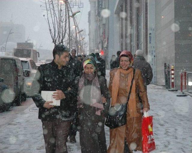 Erzurum’da Kar Yağışı