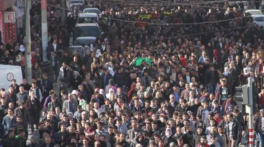 Polisten Kışanak'a: "herkes Bu S&uuml;rece Olumlu Katkı Sağlasın"