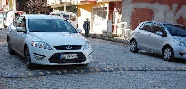 Hız Kesici Kauçuk Kasisler Trafiği Rahatlattı