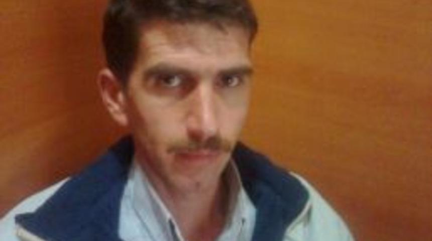 K&uuml;re&rsquo;de Bir Kişi, Branda &Ccedil;ekerken D&uuml;şt&uuml;