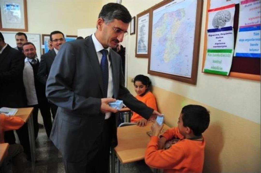 22 Bin &Ouml;ğrenciye S&uuml;t Dağıtıldı