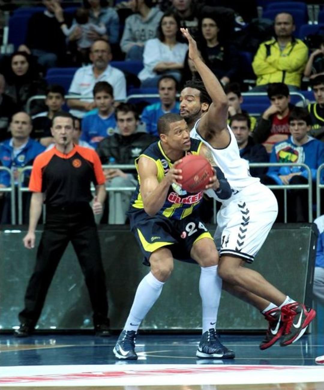 Fenerbah&ccedil;e &Uuml;lker: 78 - Beşiktaş: 72