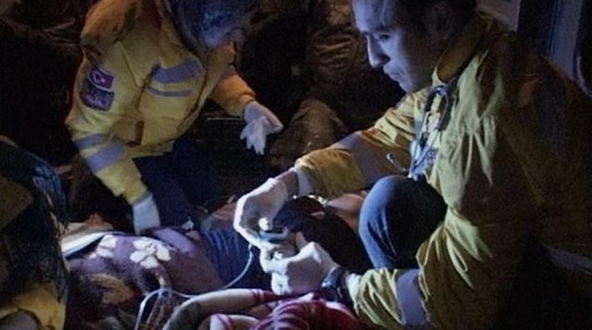 Hamile Kadının İmdadına Mehmet&ccedil;ik Yetişti