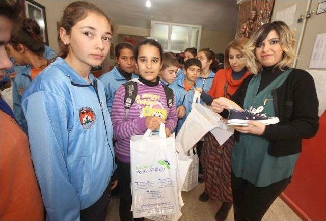 Bir &Ccedil;ift Ayakkabı Mutlu Olmalarına Yetti 1