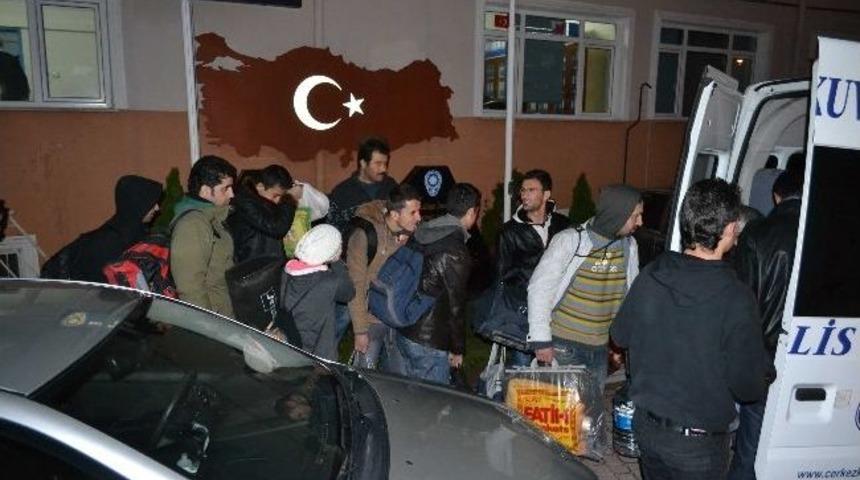 M&uuml;ltecileri Konteynıra Bindirip Yurt Dışına G&ouml;t&uuml;receklerdi