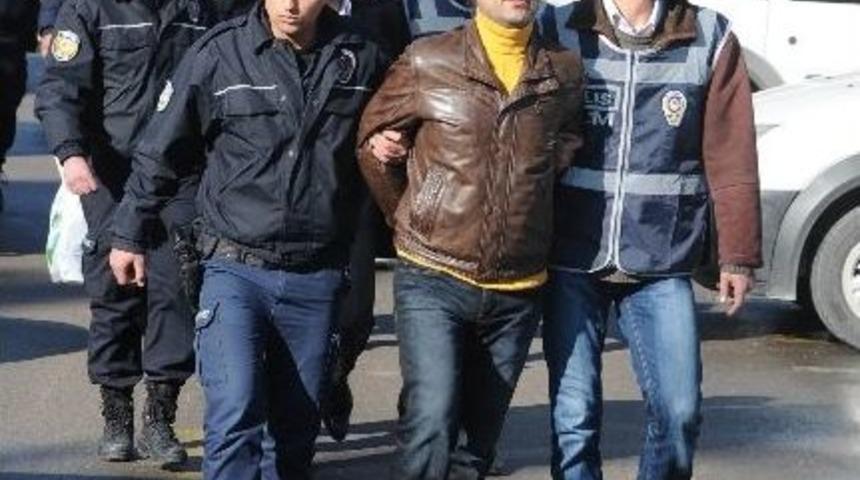 Adana'da Su&ccedil; &Ouml;rg&uuml;t&uuml; Operasyonu