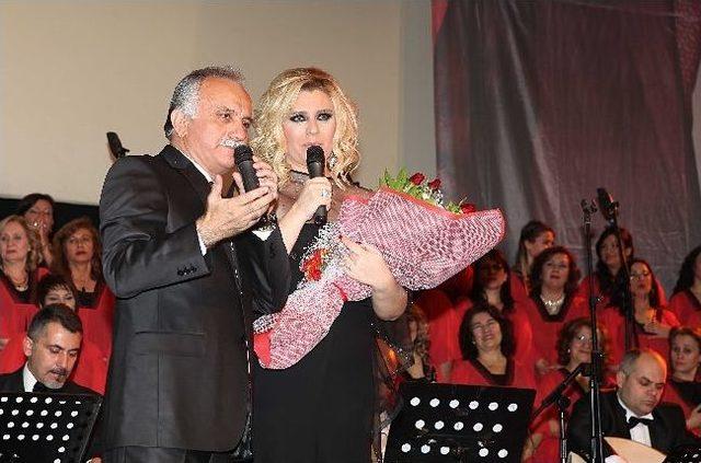 Bayraklı&rsquo;da Sevgililer G&uuml;n&uuml; R&uuml;zgarı 1