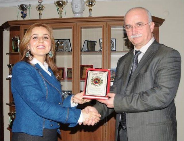 T&uuml;rk Hava Kurumu 88. Yaşını Kutluyor 1