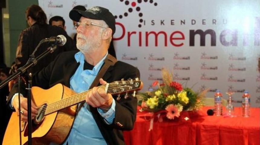 İskenderun Prime Mall Avm'de İlhan Şeşen Coşkusu