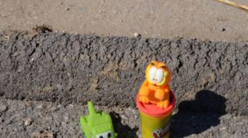 Minik Emine&rsquo;yi Arama &Ccedil;alışmalarına Akrabaları Da Destek Veriyor