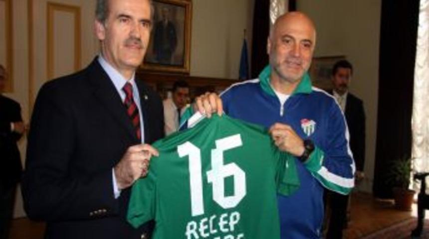 Hikmet Karaman: Hedefimiz Avrupa&rsquo;da Oynamak