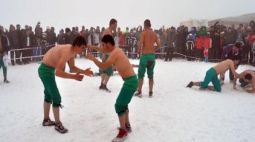 Nemrut Kar Festivali G&uuml;reşle Başladı