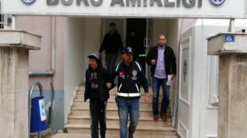 Eczaneden Hap &Ccedil;alan Ş&uuml;pheliler, Hastane Mescidinde Uyuyakaldı