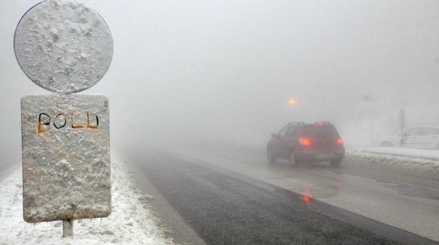 Bolu Dağı'nda G&ouml;r&uuml;ş Mesafesi 10 Metreye D&uuml;şt&uuml;