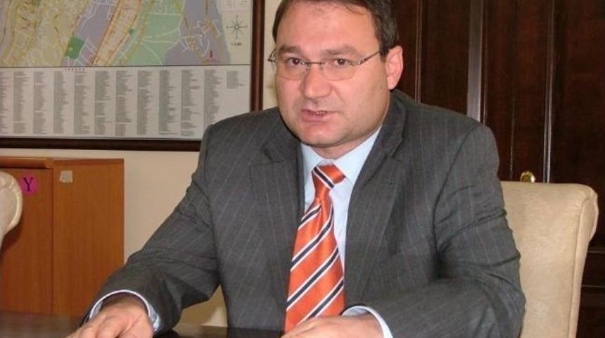 Kurtlar Vadisinin Eşref Beyi Yakup Ko&ccedil;al'ın Ak Partiye Ge&ccedil;işini Yorumladı