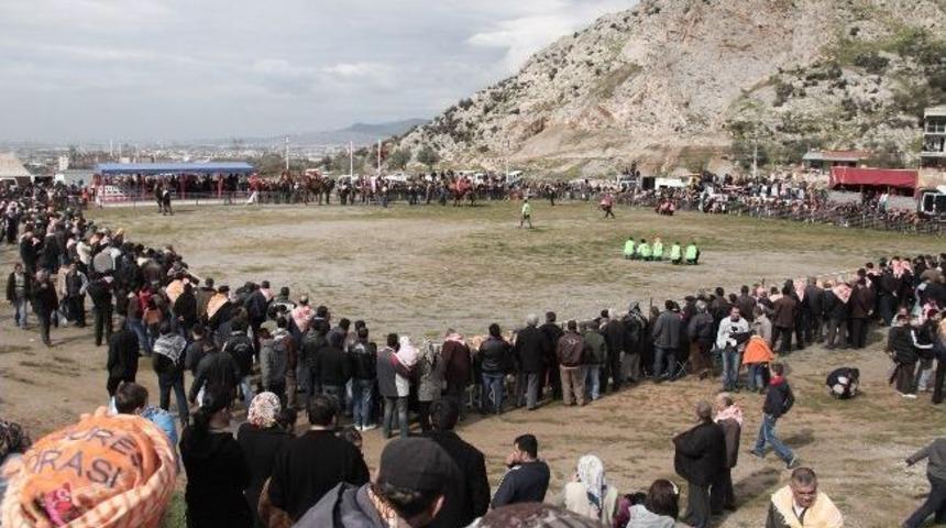 Bornova&rsquo;da Pazar G&uuml;n&uuml; Festival Var