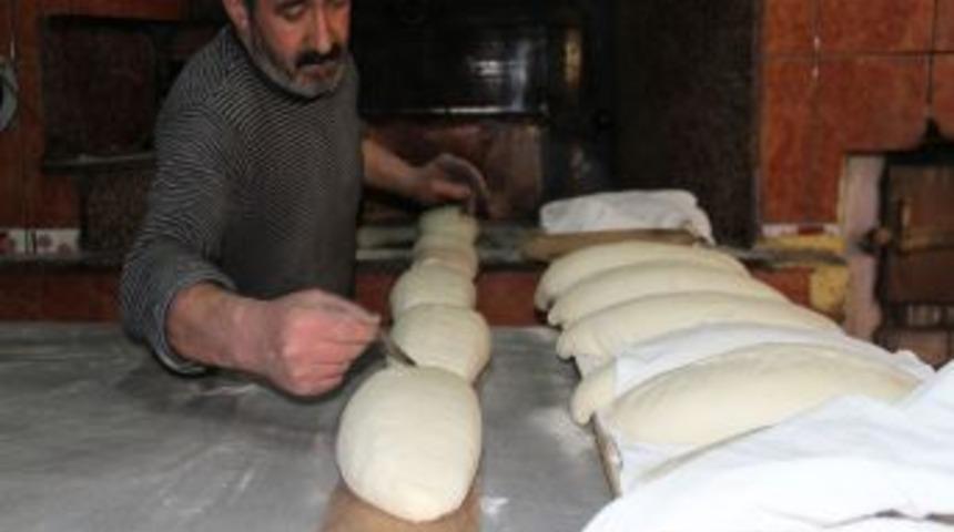 'Pazar G&uuml;n&uuml; Fırınların Kapatılması Y&ouml;n&uuml;nde Bir Kararımız Yok'