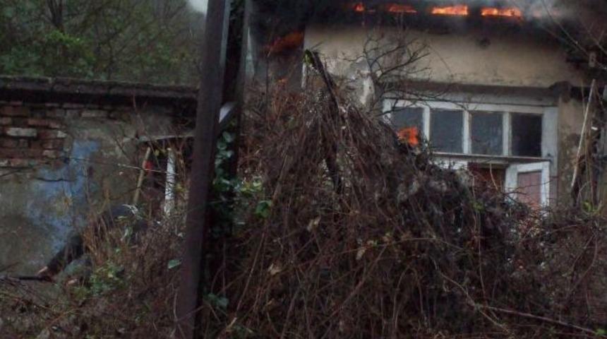 Kdz. Ereğli&rsquo;de Bir Binada &Ccedil;ıkan Yagın Korkuttu