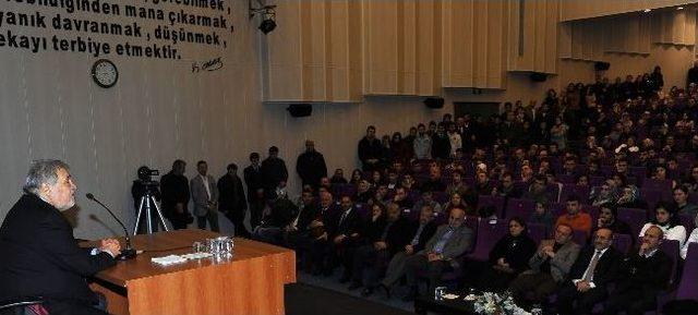 Kitap Fuarına İlgi B&uuml;y&uuml;k 2