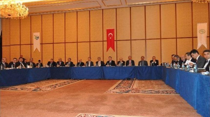 Bakan Eroğlu, Antalya&rsquo;da Dsi &Uuml;st Y&ouml;netim Eğitimi'ne Katıldı
