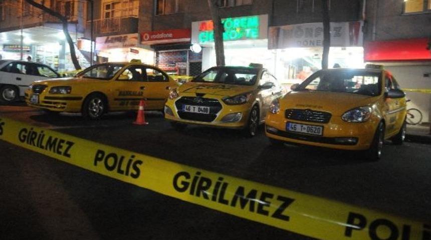 Taksicilerin kavgası kanlı bitti: 1 &ouml;l&uuml;