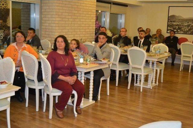 &lsquo;taşlar Yerinden Oynuyor Ekonomi Can Buluyor Proje&rsquo; Semineri 1