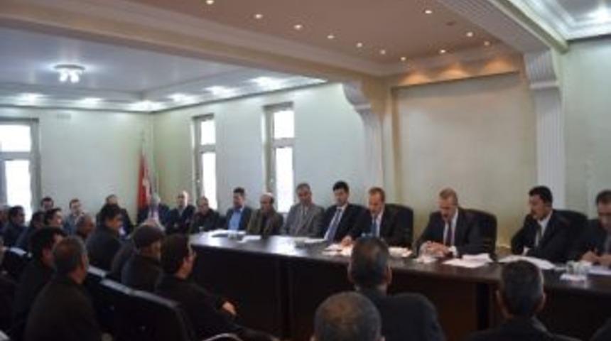 &Ccedil;aldıran&rsquo;da Ak Parti İstişare Toplantısı