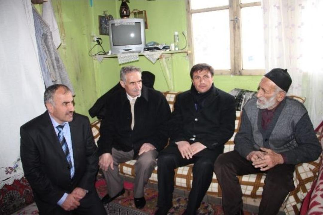 Ak Parti Oltu İl&ccedil;e Teşkilatından K&ouml;y Ziyaretleri