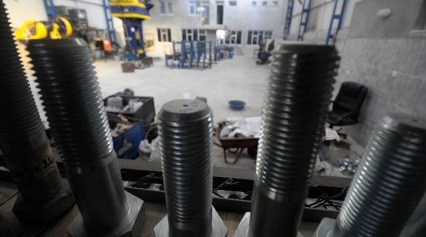 En Uzun Cıvata Adana&rsquo;da &Uuml;retilecek