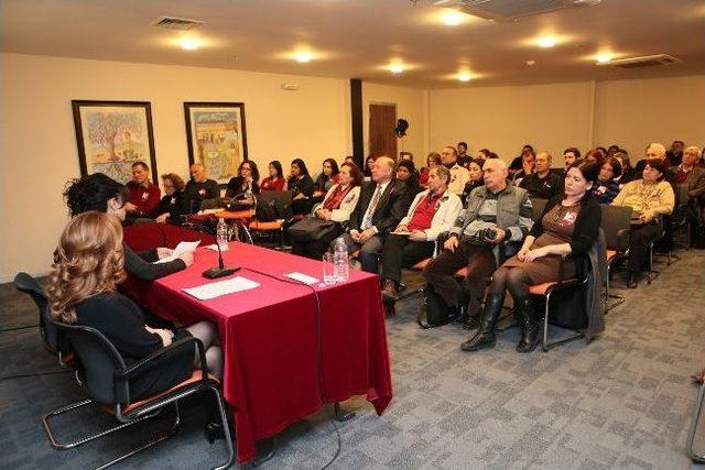 "yaşasın &Ouml;yk&uuml;, Yaşasın Barış" 1