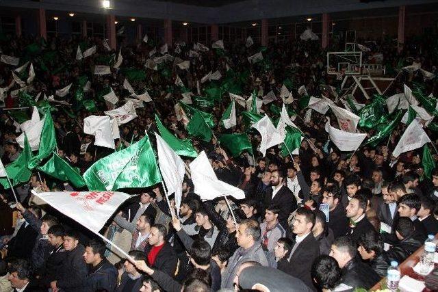 &lsquo;&uuml;mmetin Yeniden Doğuşu&rsquo; Konferansı 1