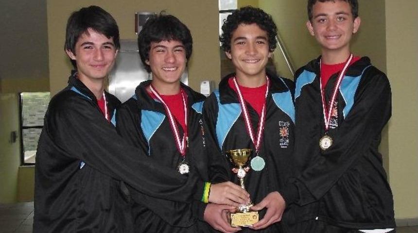 Tenis&rsquo;te De Şampiyon Yamanlar