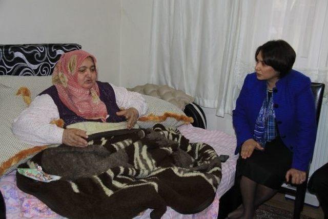 Fil Hastalığı Hayatını Kararttı 1