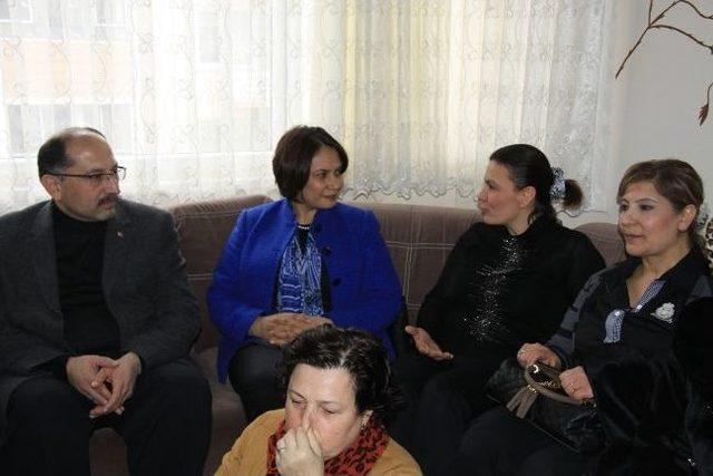 "kadınlarımız &Ouml;rg&uuml;tlenmeyi İyice &Ouml;ğrendi" 1