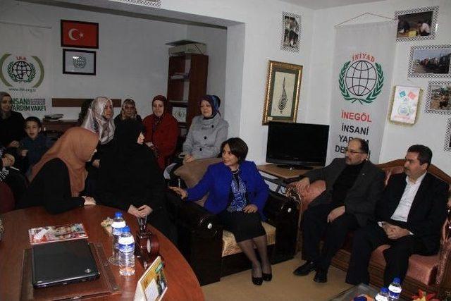 "kadınlarımız &Ouml;rg&uuml;tlenmeyi İyice &Ouml;ğrendi" 3