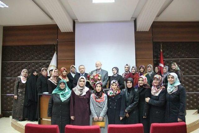 Kur&rsquo;an Kursu &Ouml;ğreticileri Ve Tashihi Huruf Kursiyerlerine Konferans 1