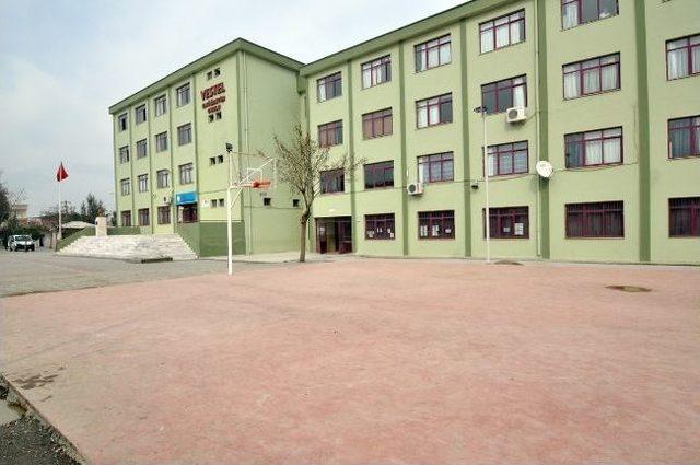 Manisa&rsquo;da Her Mahalleye Bir Spor Sahası 1