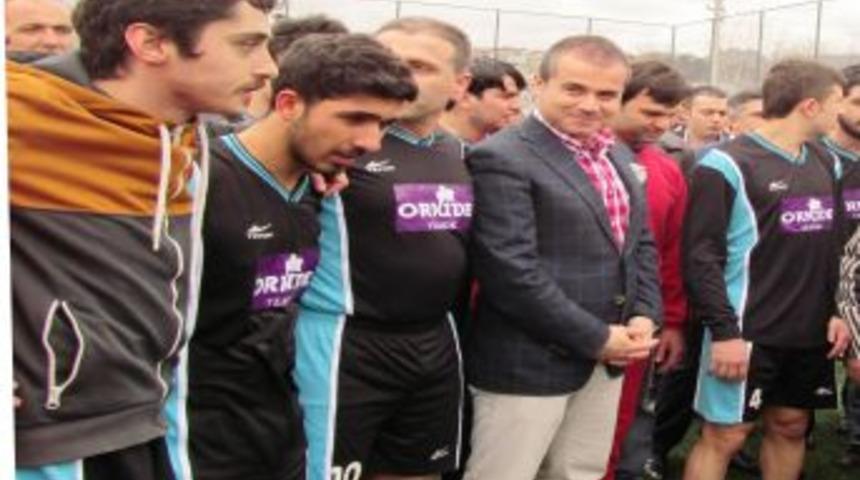 Bakan Kılı&ccedil;: Baş&ouml;rt&uuml;l&uuml;lerin M&uuml;sabakalardan Men Edilmesi Ilkel Ve Gericilik