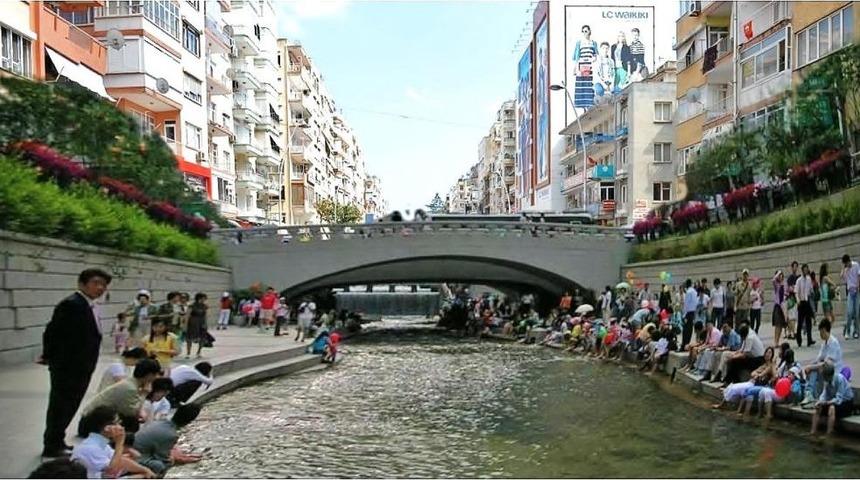 &lsquo;Antalya G&uuml;ll&uuml;k Caddesi'nin Ortasından Nehir Ge&ccedil;sin&rsquo; &Ouml;nerisi
