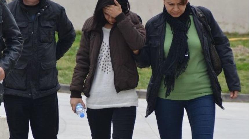 Turgutlu'daki Futbolcu Cinayetine İki Tutuklama