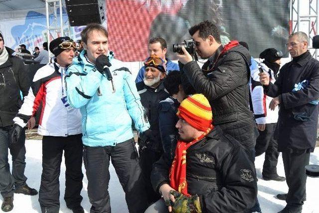 Erciyes’te Mustafa Ceceli Rüzgarı Esti