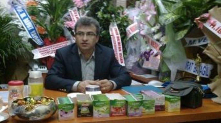 Aksu, Profes&ouml;rl&uuml;ğe Y&uuml;kseldi